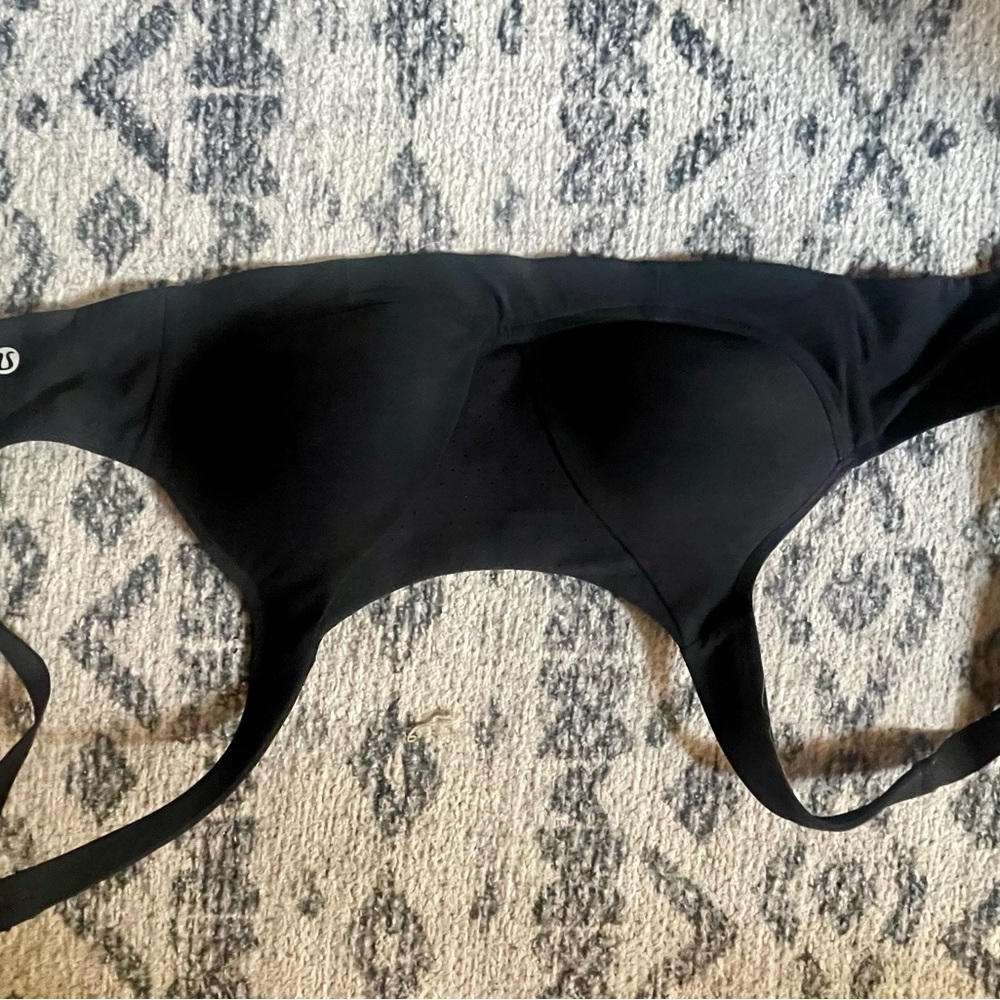 Lululemon 32B Sports Bra